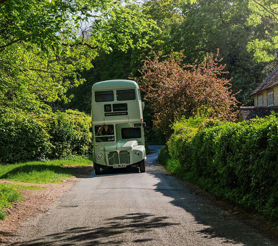 Nyetimber_Experience_Bus_new2