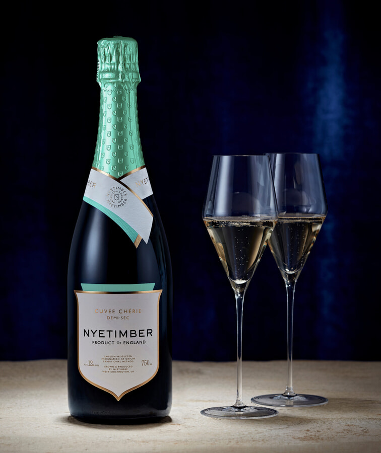 NYETIMBER Coronation ６本セット Sparkling Wine & Branded Wine Glasses Set | Nyetimber
