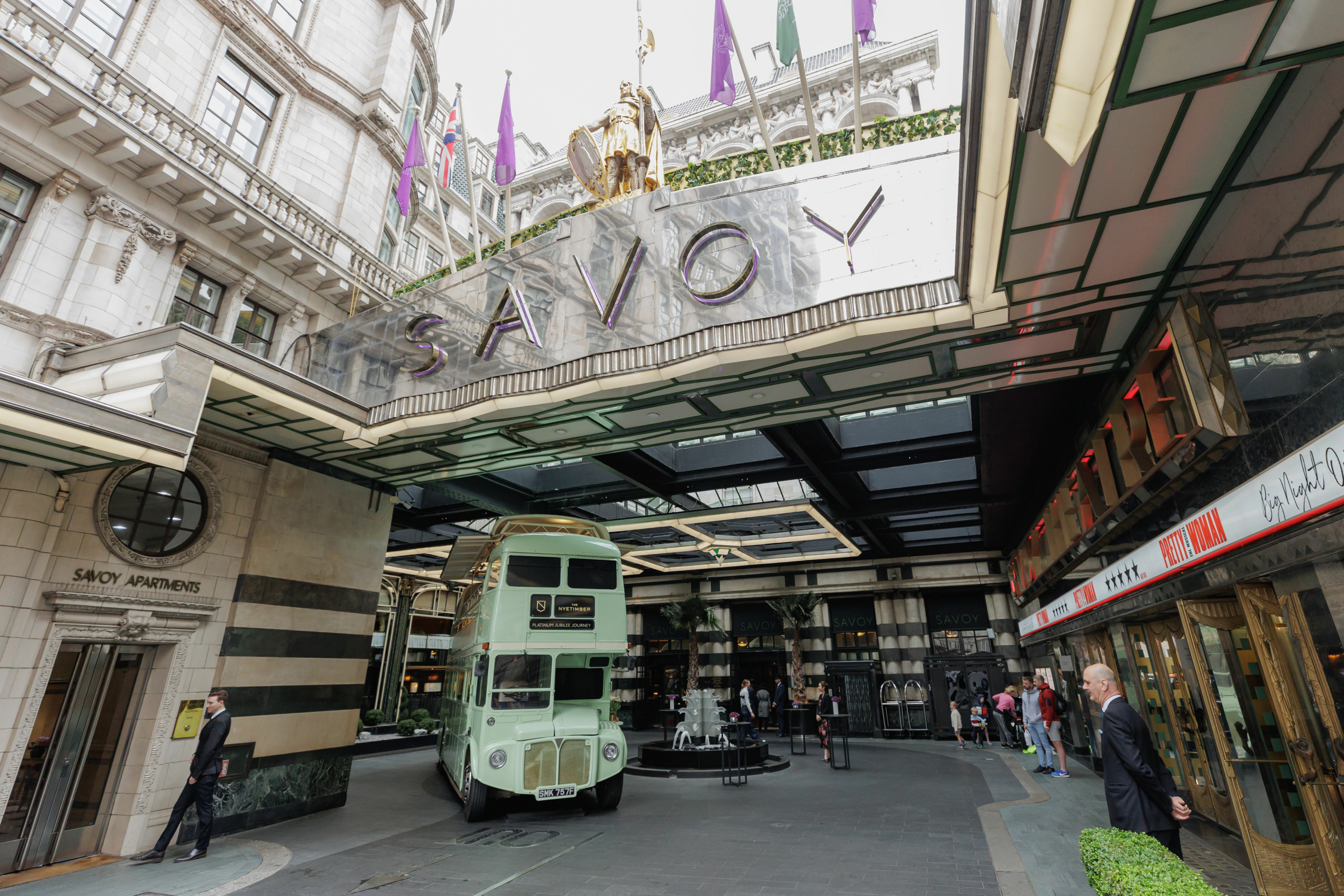 190_alistair_veryard_photography_nyetimber_savoy_2022_0S8A4741