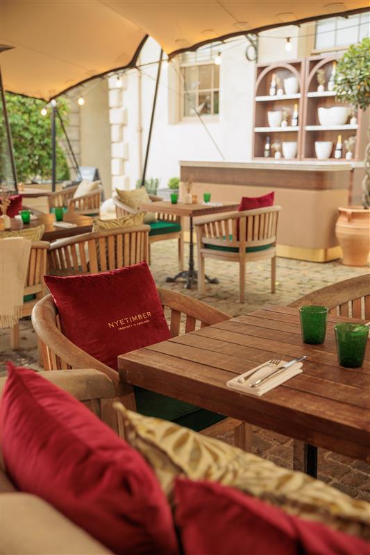 Nyetimber Cliveden House Terrace Images 12.11.2024-2 1
